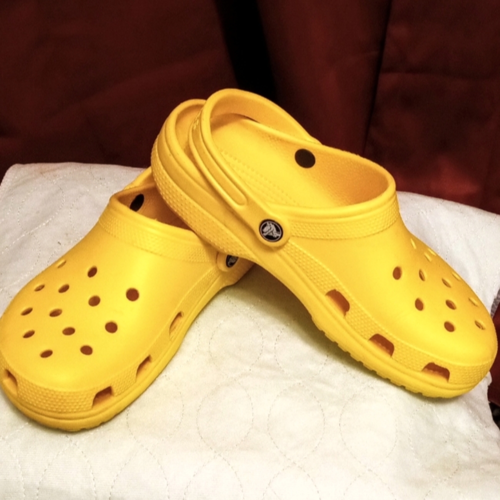 Crocs yellow unisex in good condition